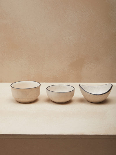 Textured Ivory Nut Bowl & Tray Set