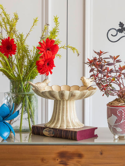 Trunk Table Decor